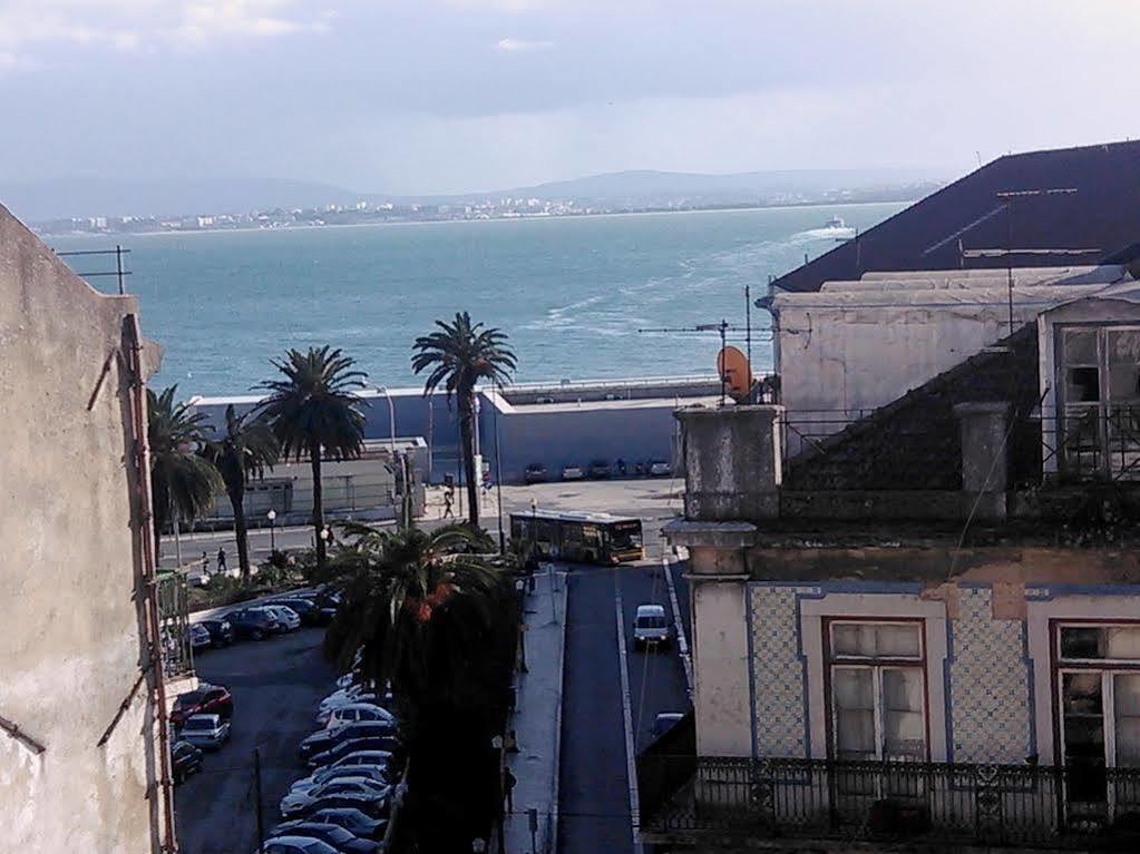Portas Da Se Apartments Lisbon Luaran gambar