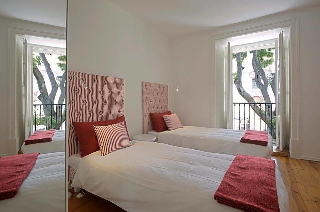 Portas Da Se Apartments Lisbon Luaran gambar